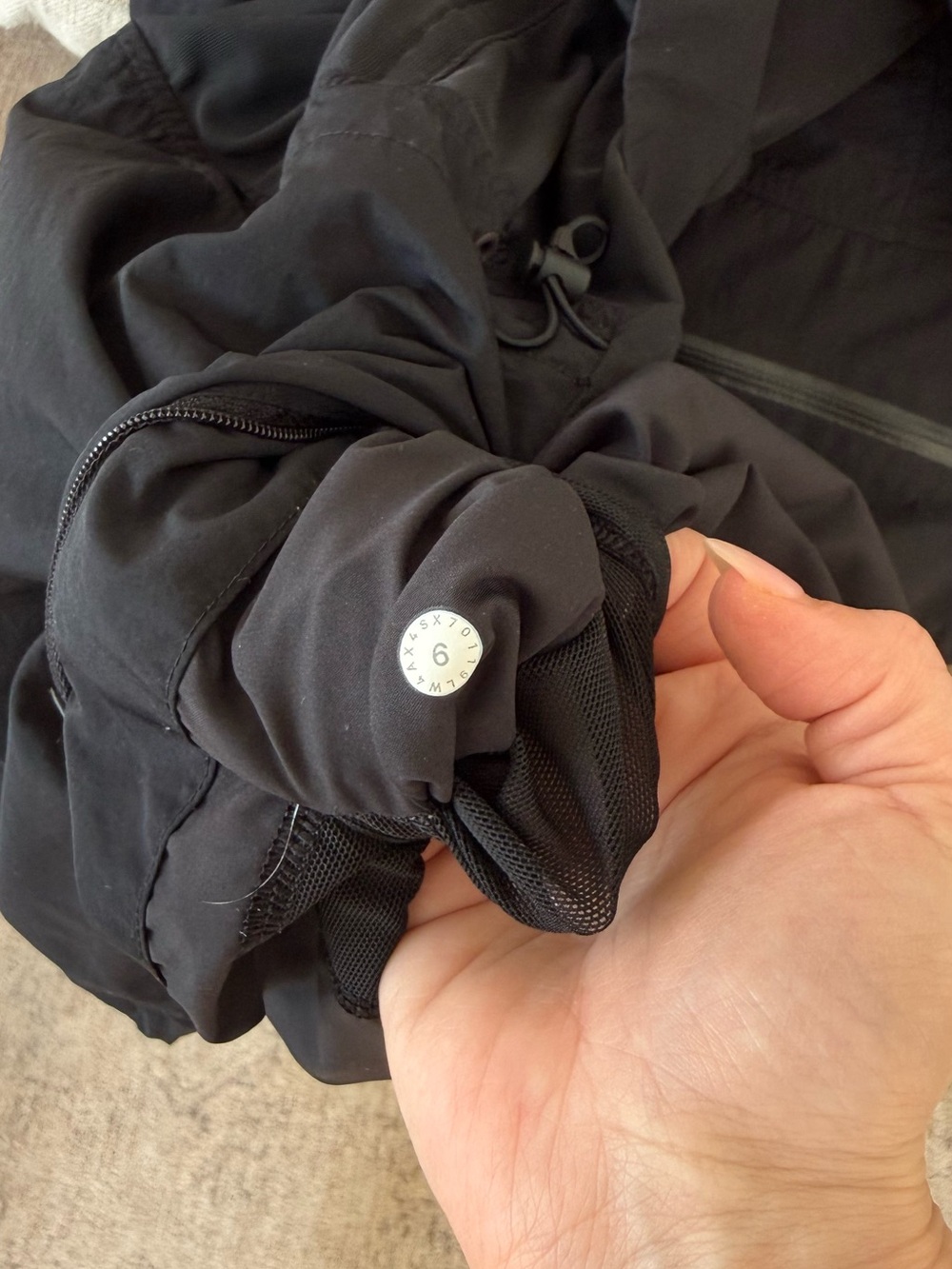 Lululemon rain pullover - Picture 5 of 5